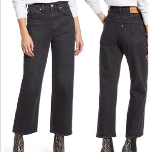 Levi's Ribcage Straight Leg Ankle Jean in color Feelin' Cagey